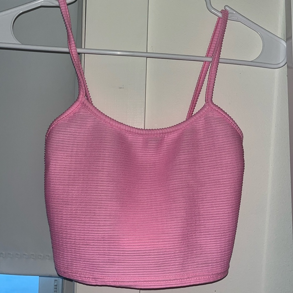 PRETTY LITTLE THING TOP- size xs